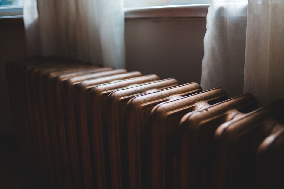 Radiator ombouwen DIY — Radiator ombouw DIY: zo maak je zelf een radiatorombouw